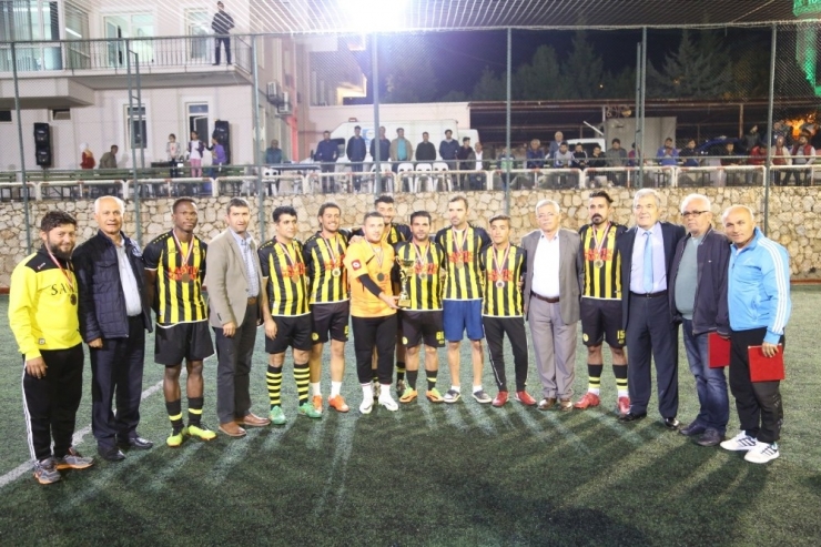 Kaş’taki Futbol Turnuvası Tamamlandı