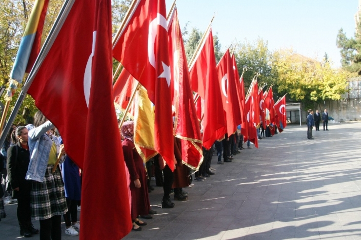 Silvan’da 24 Kasım Öğretmenler Günü Etkinliği