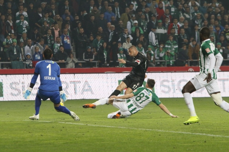 Burak Yılmaz’a Büyük Destek