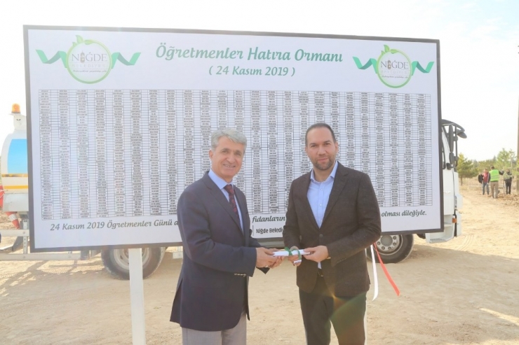 Niğde Belediyesi 2 Bin 350 Öğretmen İçin Fidan Dikti