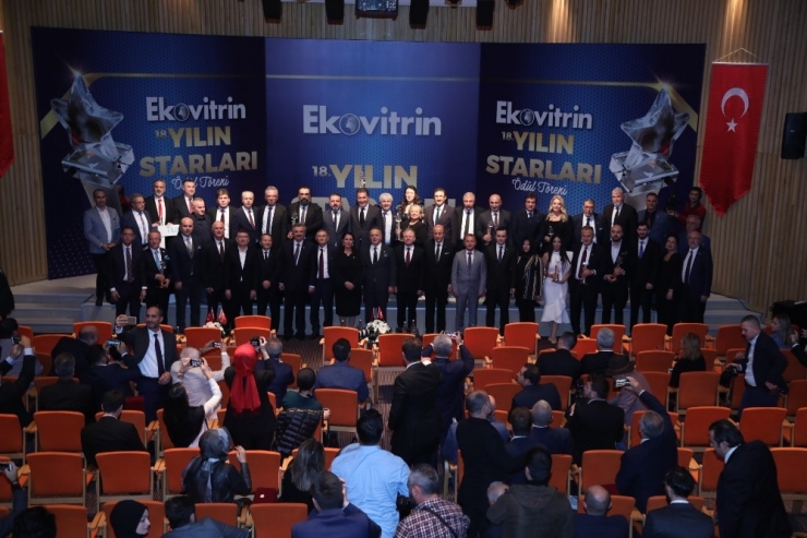 ’Uluslararası Yılın Starları Ödülleri’ Sahiplerini Buldu