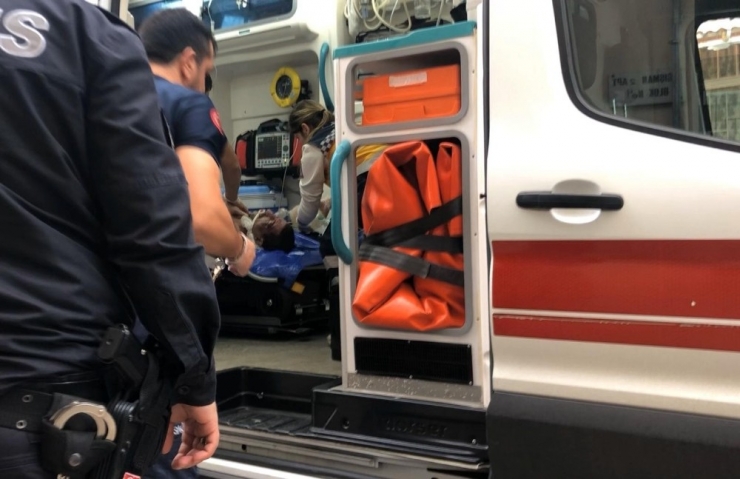 Alkol Komasına Girdi, Yakınları Tarafından Evde Hareketsiz Bulundu