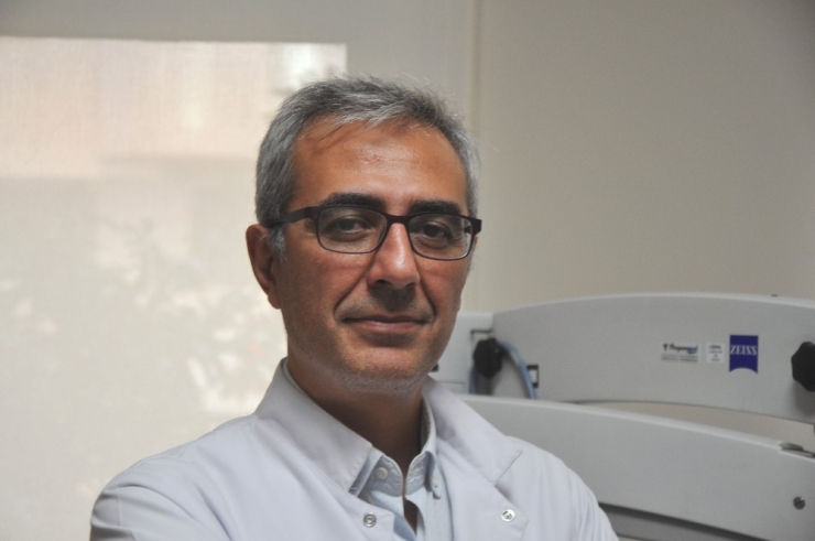 “Selfie’de Burnunu Gören Cerraha Koşuyor”