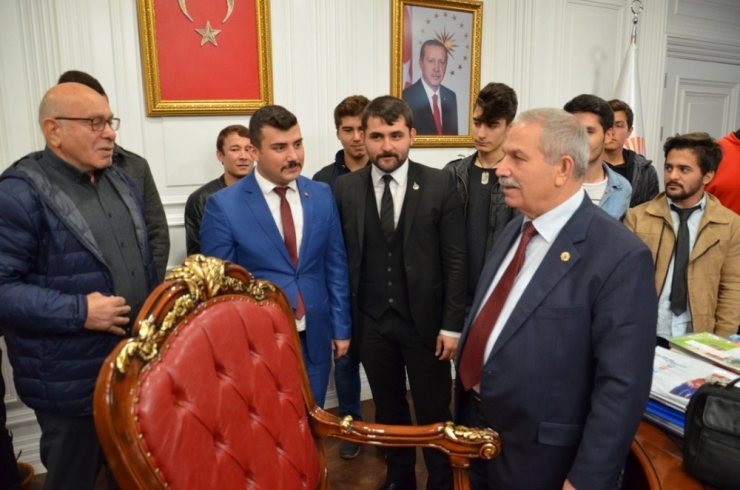 Başkan Demirtaş: “Gençlik Meclisi Kent Konseyi Önemli Çalışmalara İmza Atacak”