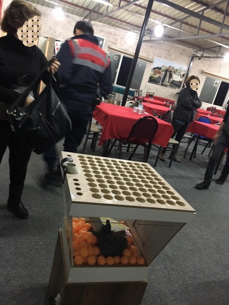 İzmir’de Sözde Derneğe Kumar Baskını