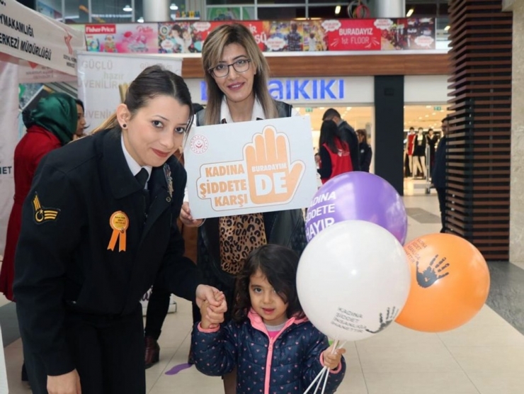 Jandarma Ve Emniyetten ‘Kadına Yönelik Şiddet’ Standı