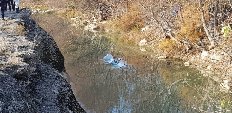 Kayıp Olan İş Adamı Aracıyla Uçtuğu Çayda Ölü Bulundu