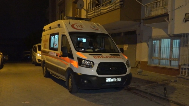 45 Yaşındaki Öğretmen Evinde Ölü Bulundu