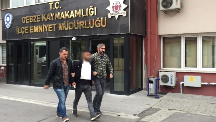 Ablasının Erkek Arkadaşını Bıçaklayarak Öldüren Zanlı Adliyeye Sevk Edildi