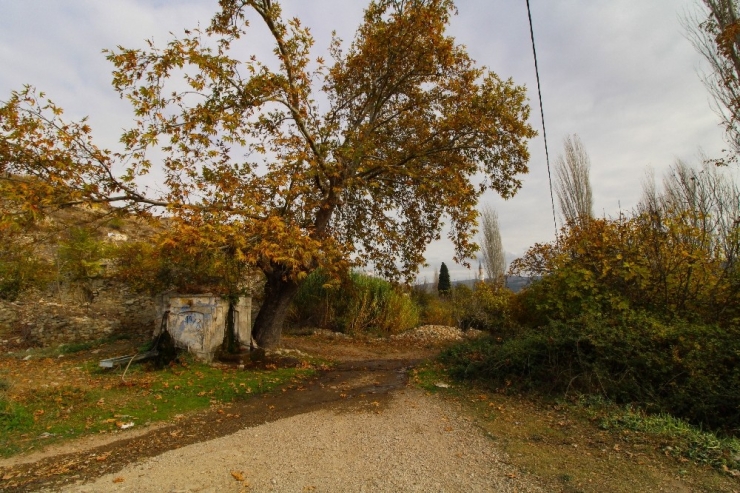 Gördes’te Kartpostallık Sonbahar Manzaraları