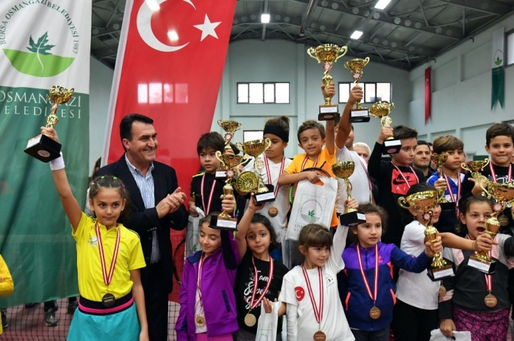 Minik Tenisçiler Profesyonelleri Aratmadı