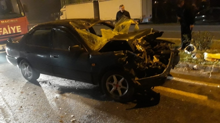 Samsun’da Otomobil İle Traktör Çarpıştı: 5 Yaralı