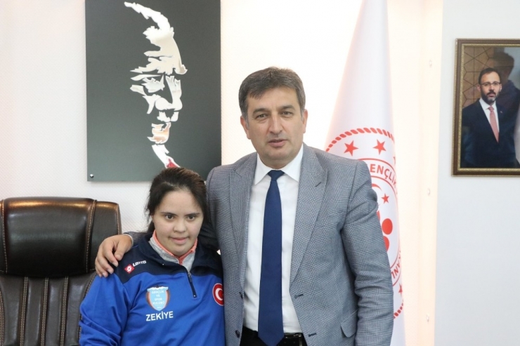 Özel Sporculardan Özel Ziyaret