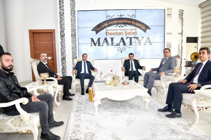 Yeni Malatyaspor Yönetimi Başkan Gürkan’ı Ziyaret Etti