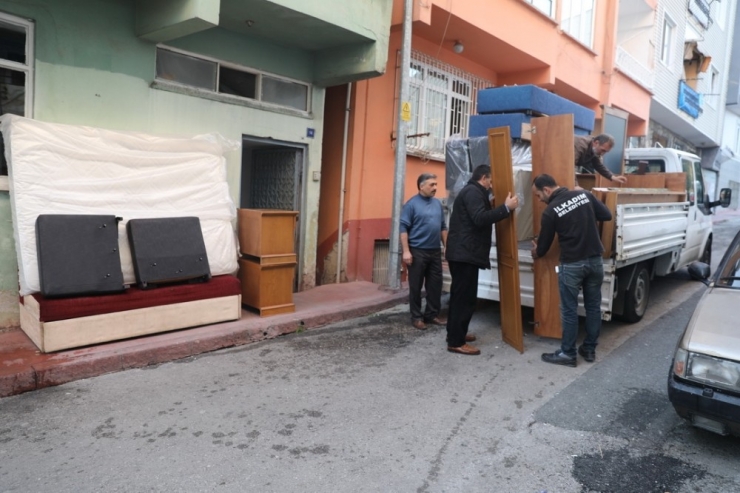 3 Aileye Eşya Yardımı