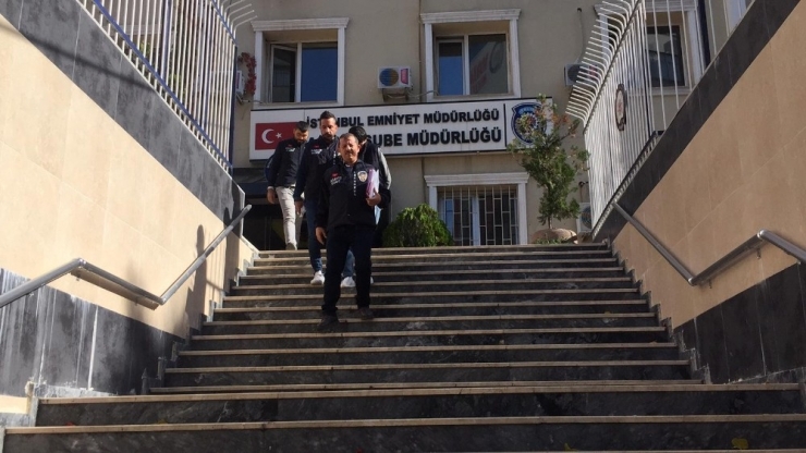 4 Evden 50 Bin Tl’lik Hırsızlık Yapan Şahıslar Suçüstünde Yakalandı