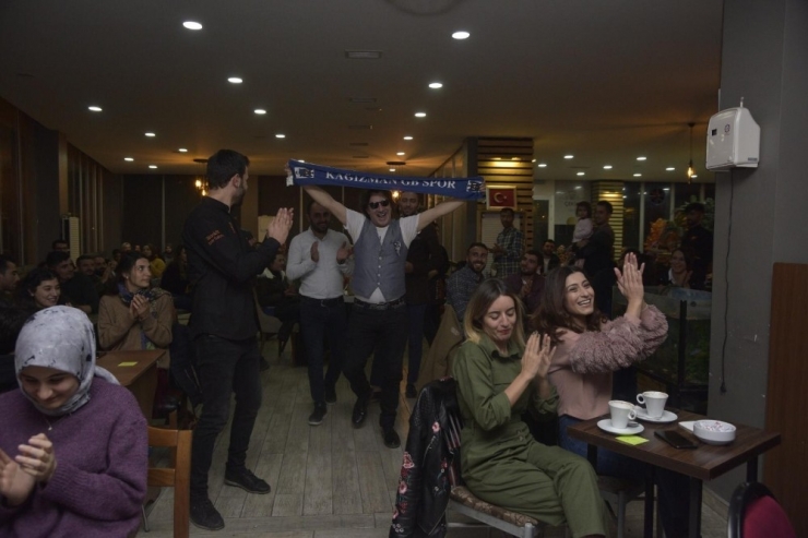 Kağızman’da Ayna Grubu Solisti Erhan Güleryüz Rüzgarı