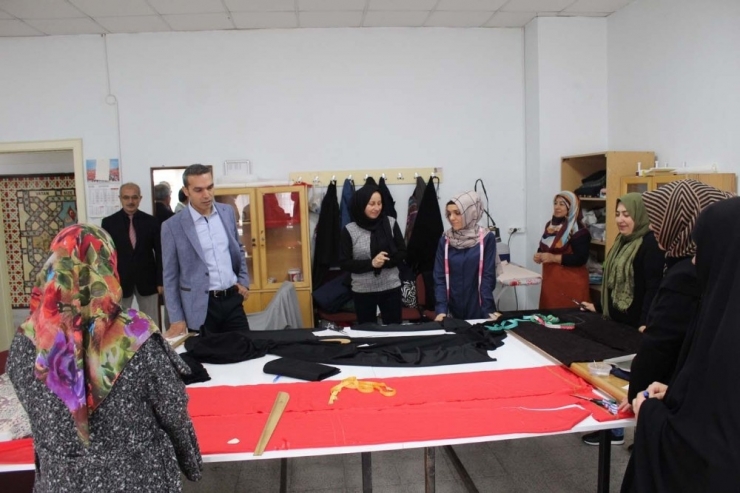 Kaymakam Çiçek: "Üretilen Ürünlerin Pazarlanması, İlçe Ekonomisi İçin Önemli"