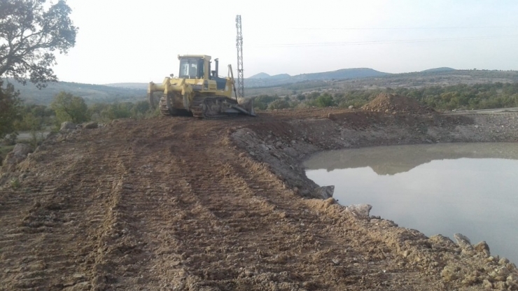 Su Kaçıran Gölet Yenilendi