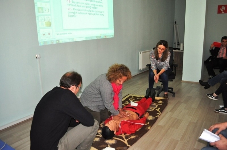 Kütahya Afad Ve Ptt Personeline İlk Yardım Eğitimi