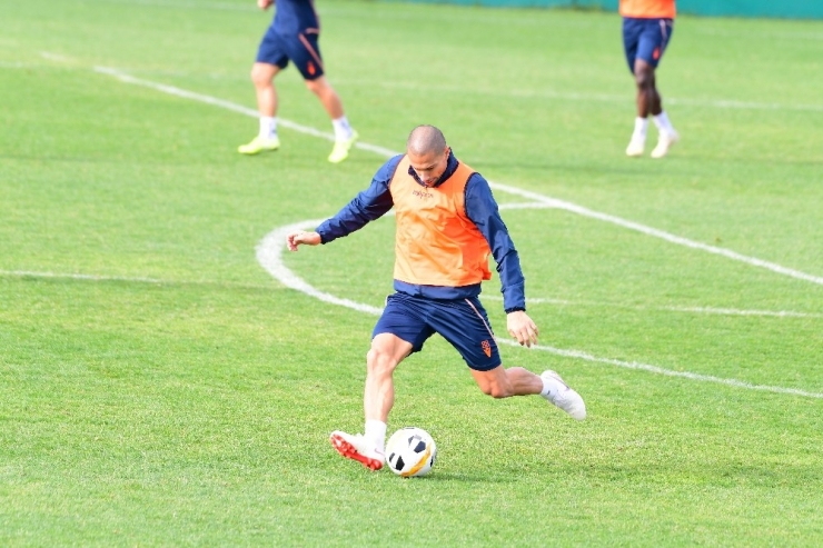 Başakşehir, Roma Maçının Hazırlıklarını Sürdürdü