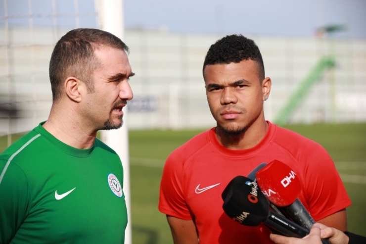 Yan Sasse: ”Konyaspor Maçından Galibiyetle Ayrılmak İstiyoruz”