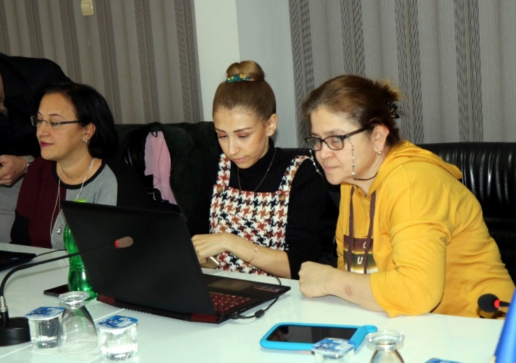 Kadın Girişimcilere E-ticaret Eğitimi Verildi