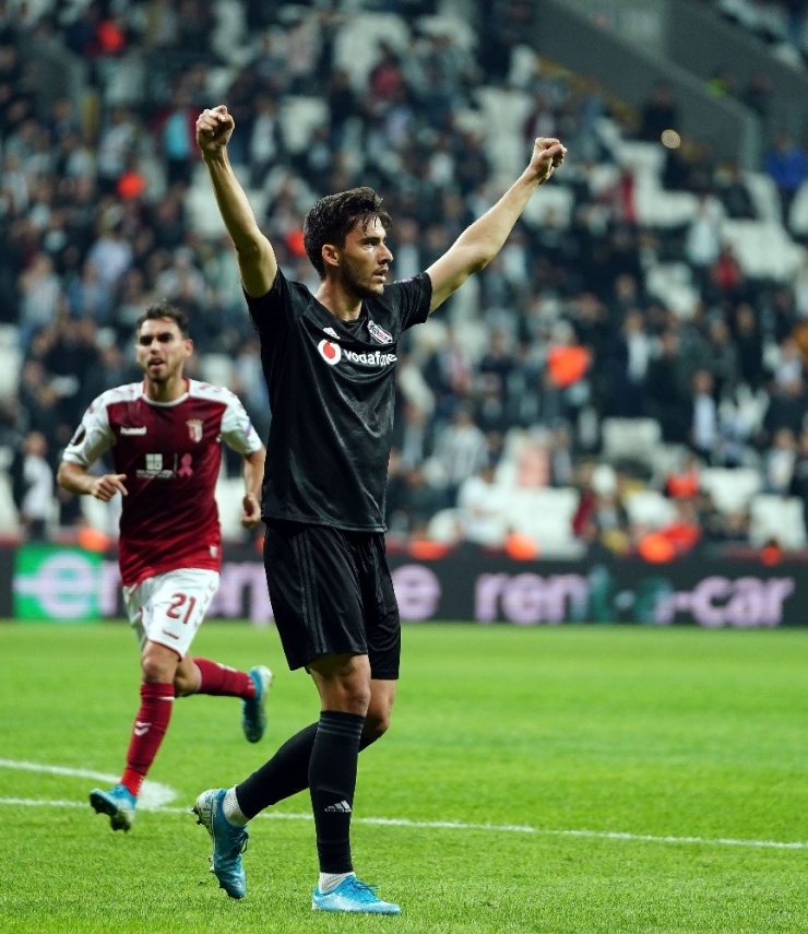 Beşiktaş’ta Gözler Gençlerde