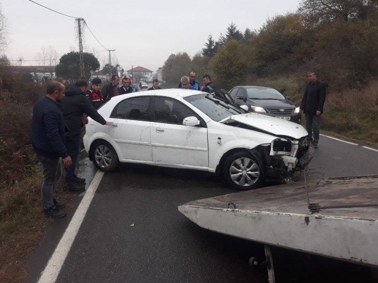 Kavgan Yolda Kaydı Su Kanalına Girdi