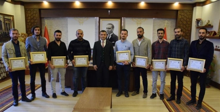 Uyuşturucu İle Mücadele Eden Polislere Başarı Belgesi Verildi