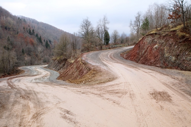 Pamukova’da Yollar Genişliyor