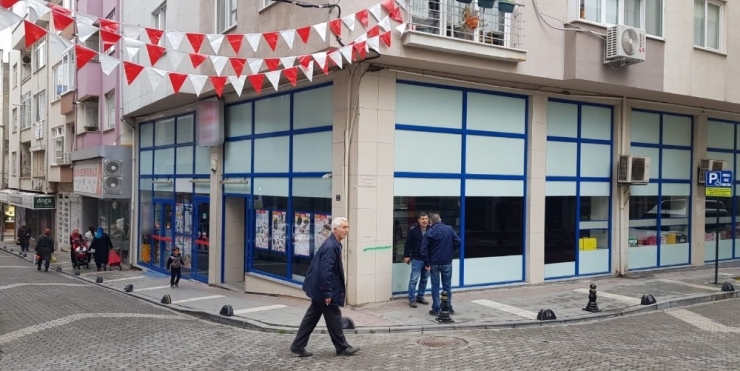 Çanakkale’deki Silahlı Soygun Kameralara Yansıdı