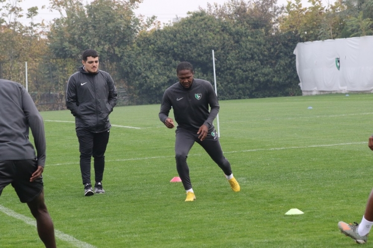 Hugo Rodellaga: "Rekabeti Çok Yüksek Bir Ligde Oynuyoruz"