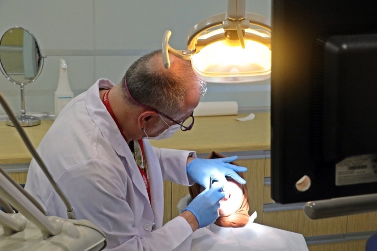 Diş Apsesi Beyin Ve Kalpte Ciddi Sağlık Sorunlarına Neden Olabiliyor