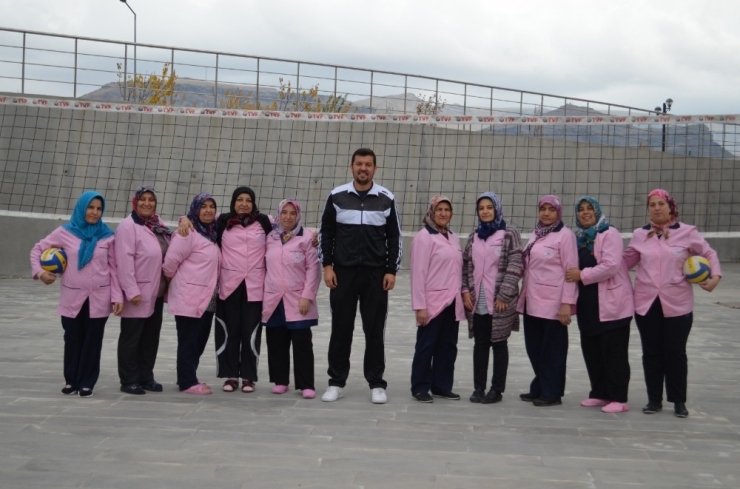 Evinin Sultanları Filede Karşı Karşıya Geldi