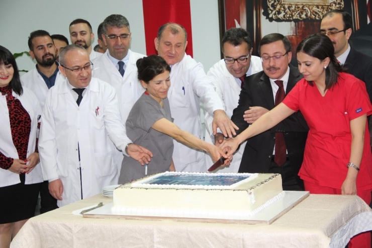 Turgut Özal Tıp Merkezinde Kök Hücre Nakli Başarısı