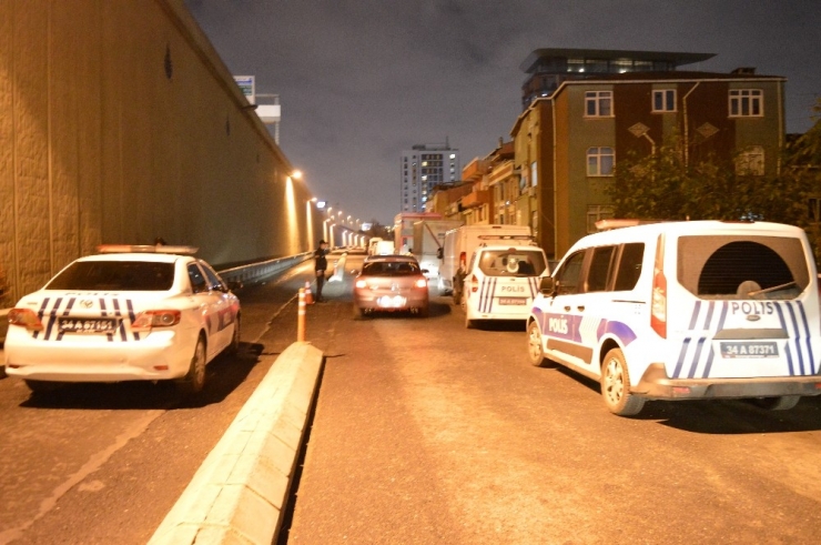 Şoförle Tartışıp Ambulansa Kurşun Yağdırdılar