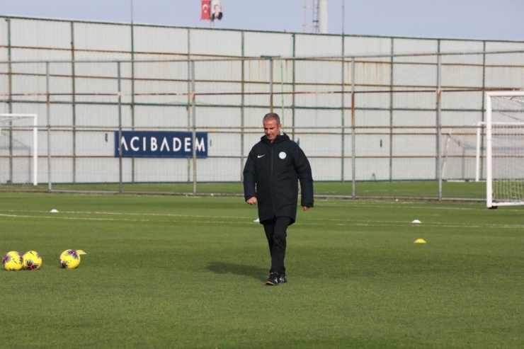 İsmail Kartal: "Konyaspor Karşısında 3 Puan Almayı Hedefliyoruz"