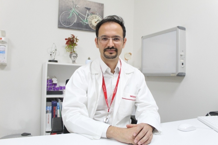 Antalya’da "Kim Kardashian Poposu" İlgi Görüyor