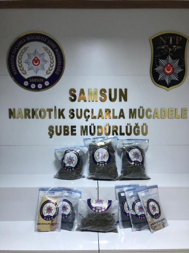 Satışa Hazır 5 Kilo 650 Gram Esrarla Yakalandılar