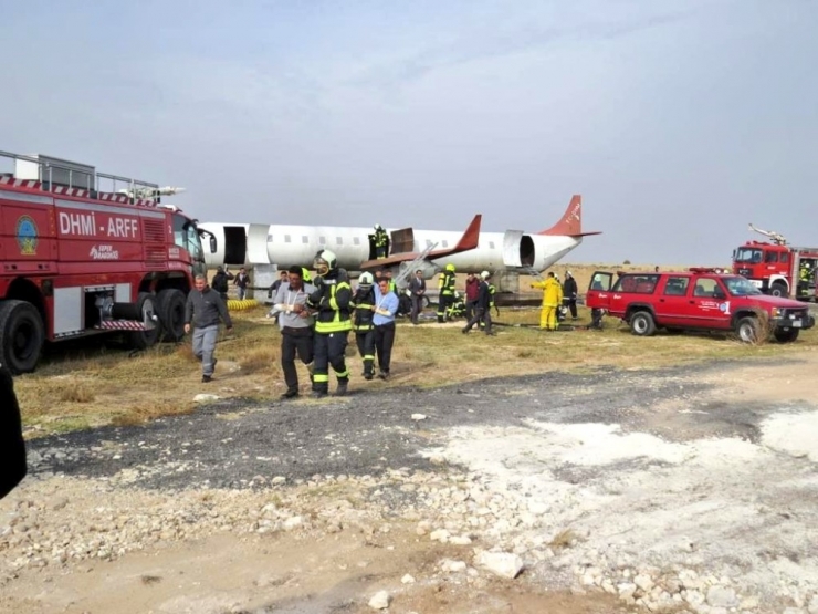 Şanlıurfa’da Gerçeğini Aratmayan Uçak Yangını Tatbikatı