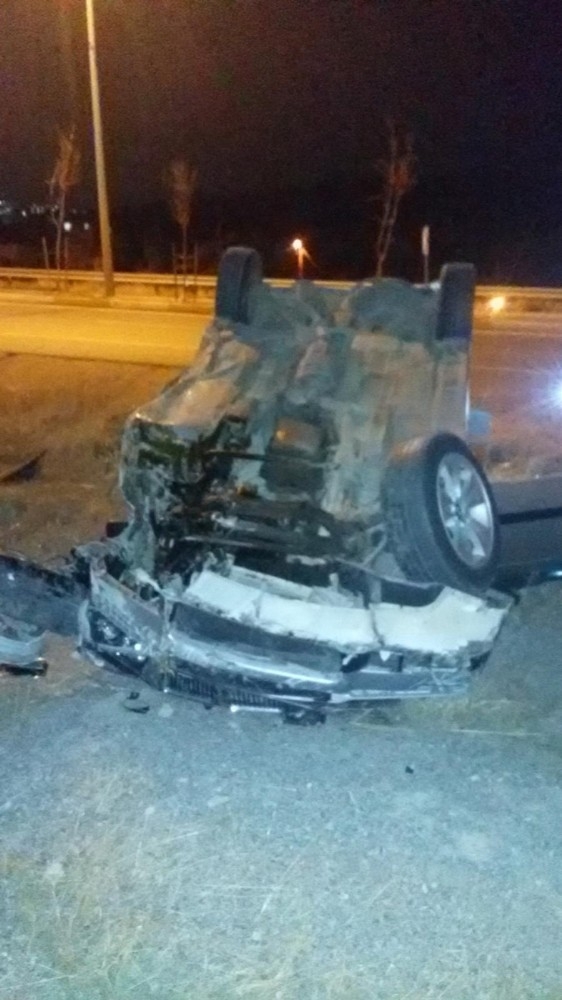 Siirt’te Kontrolden Çıkan Otomobil Takla Attı: 3 Yaralı