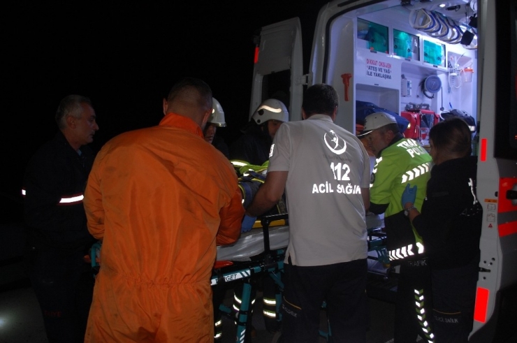 Kazaya Müdahale Eden Polise Otomobil Çarptı