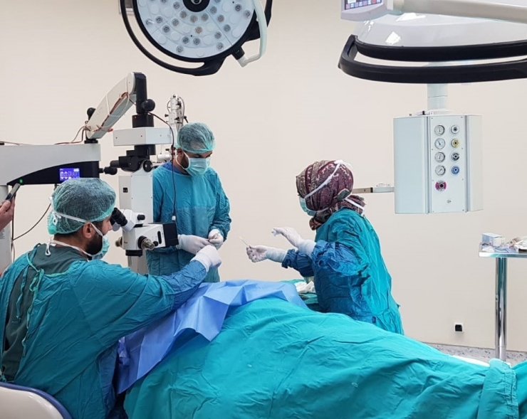 Özalp İlçesinde İlk Defa Katarakt Ameliyatı Yapıldı