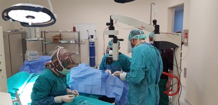 Özalp İlçesinde İlk Defa Katarakt Ameliyatı Yapıldı
