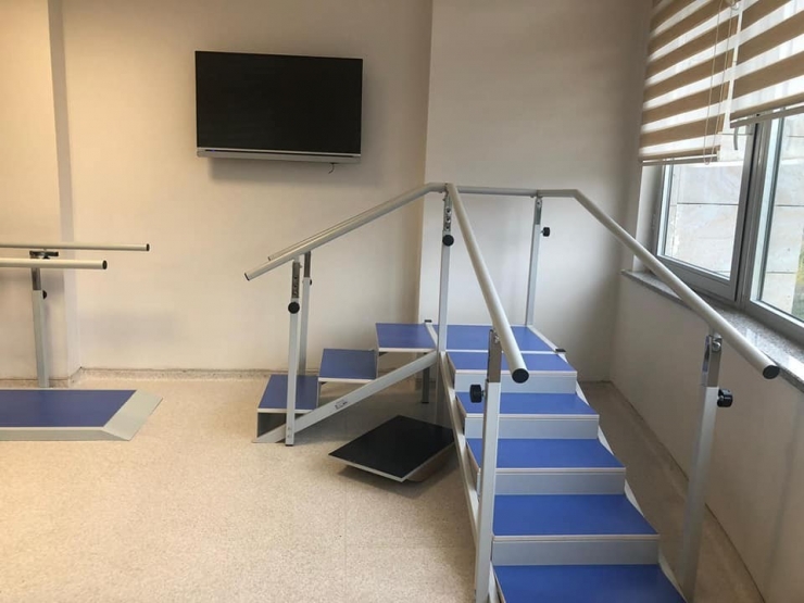 Ayancık’ta Fizik Tedavi Ünitesi Açıldı