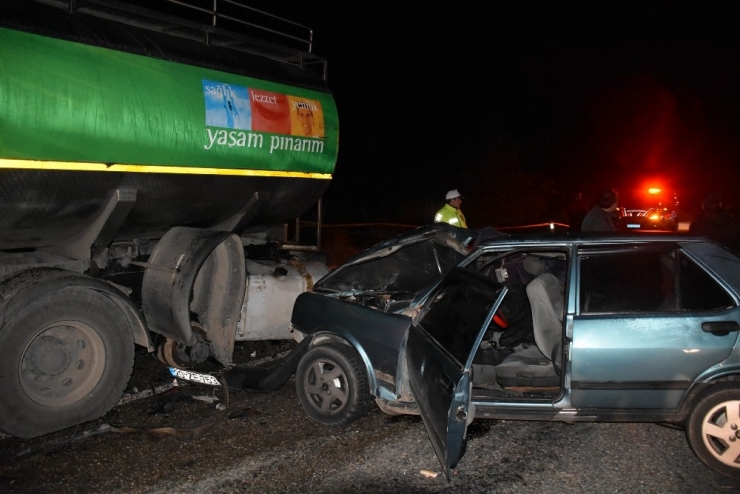 Lastiği Patlayan Süt Tankeri Faciaya Sebep Oldu