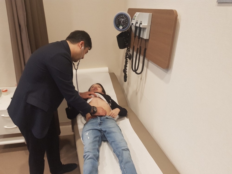 Dünyanın Birçok Ülkesinde "Ölür" Denilen Çocuk, Türkiye’de Yapılan Ameliyatla Hayata Tutundu