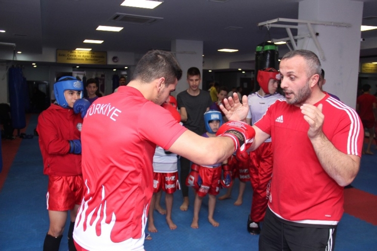 Keçiörengücü Amatör Branşları İle Dikkat Çekiyor