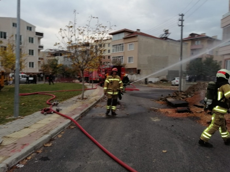 Bursa’da Panik Dolu Anlar...alevler Yükseldi, Güçlükle Kontrol Altına Alındı